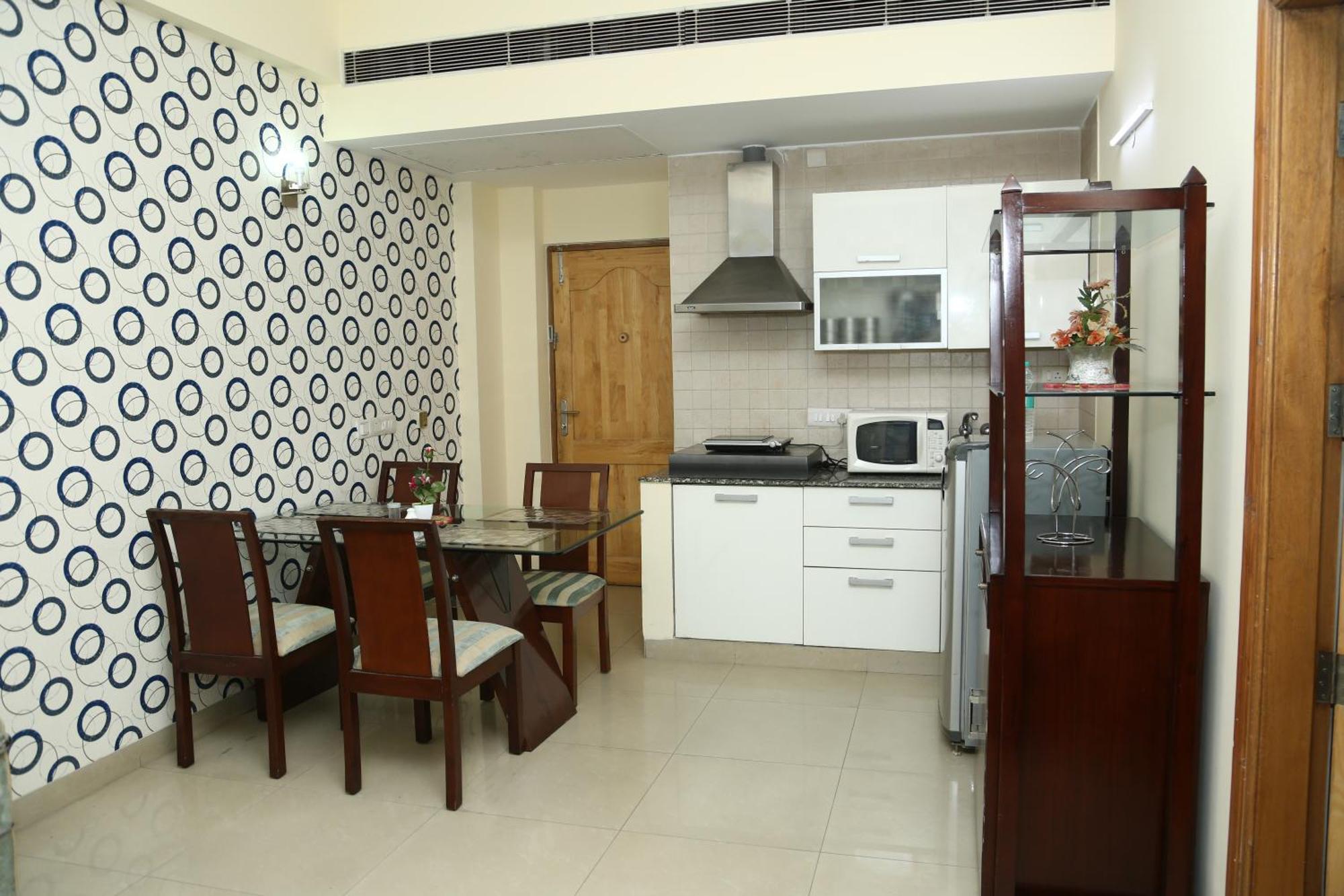 Imperial Apartment Fortis Гургаон Екстериор снимка